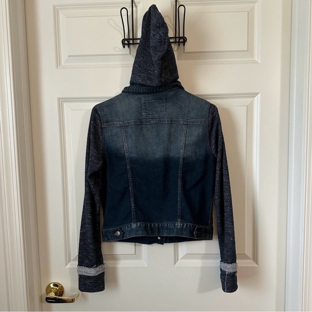 MUDD Denim Jacket Womens M Trucker Sweater Sleeves Hoodie Dark Wash Distressed - Picture 2 of 10